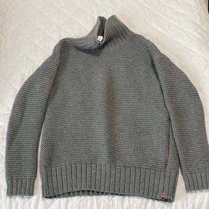 EUC Lululemon Womens Turtle Neck Knitted Long Sleeve Pullover Gray Sweater Sz 8